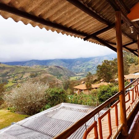 Hostal Taita Cristobal Isinlivi 外观 照片