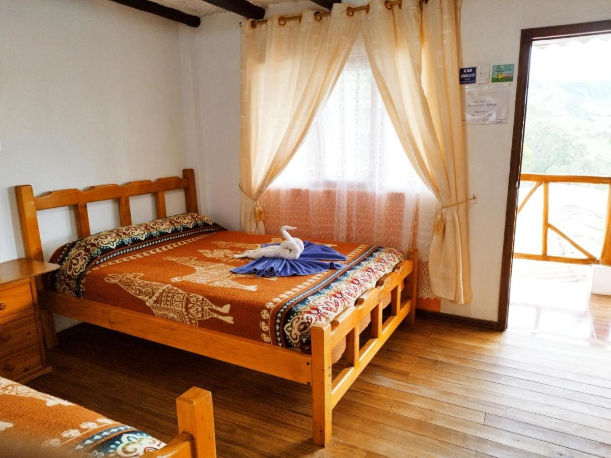 Hostal Taita Cristobal Isinlivi 外观 照片