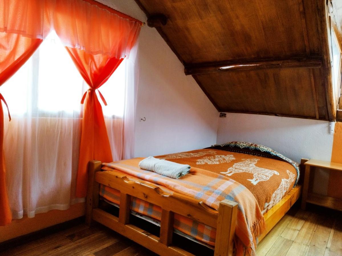 Hostal Taita Cristobal Isinlivi 外观 照片