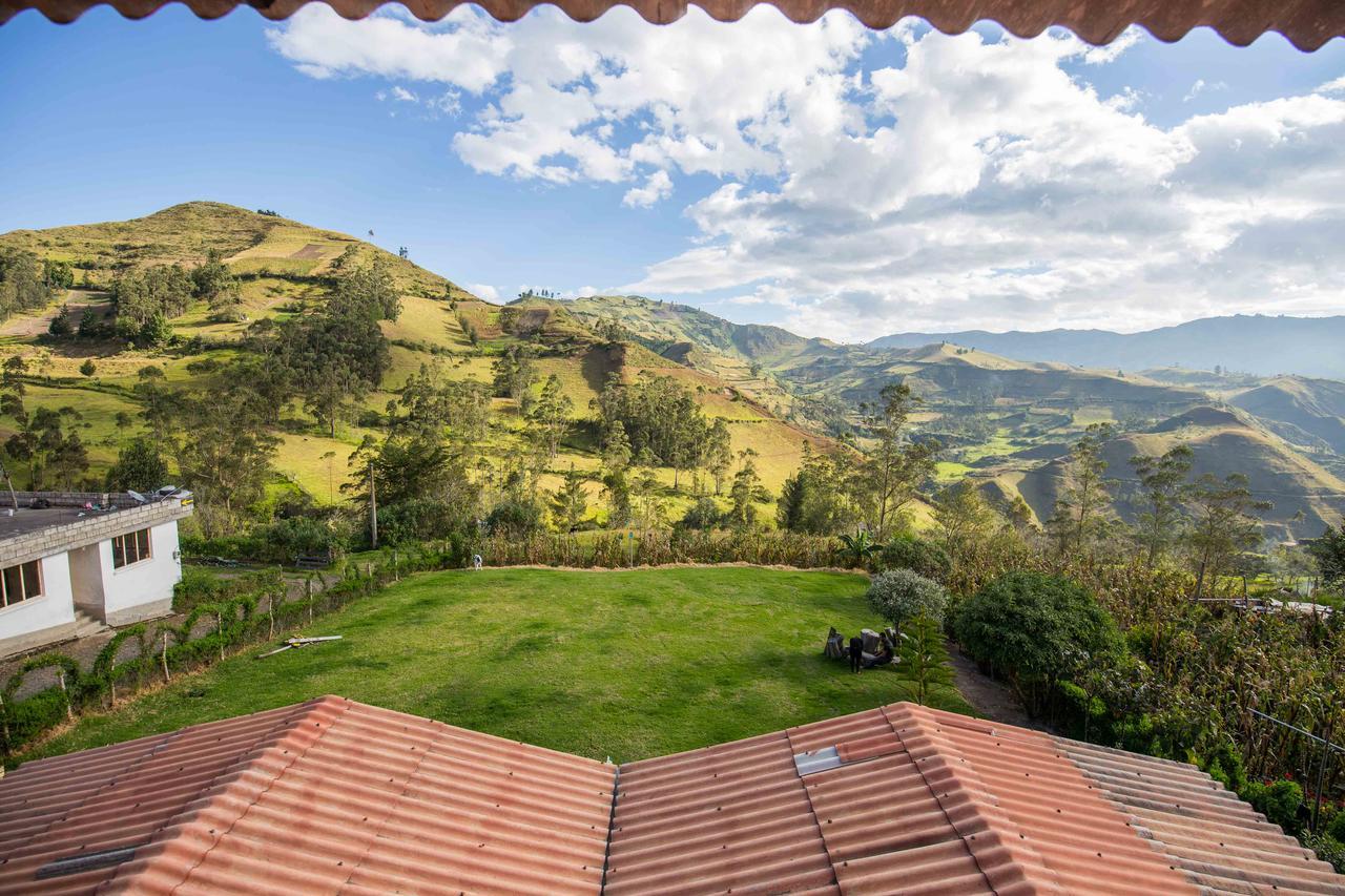 Hostal Taita Cristobal Isinlivi 外观 照片