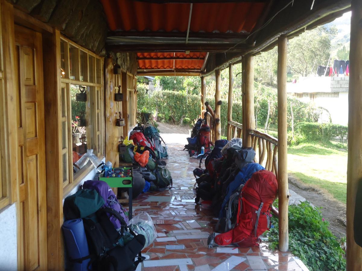 Hostal Taita Cristobal Isinlivi 外观 照片