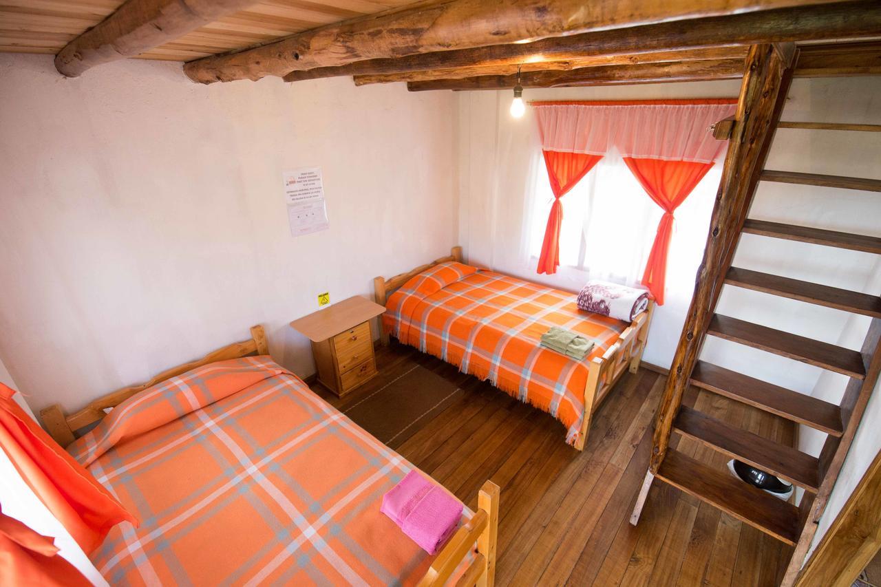 Hostal Taita Cristobal Isinlivi 外观 照片