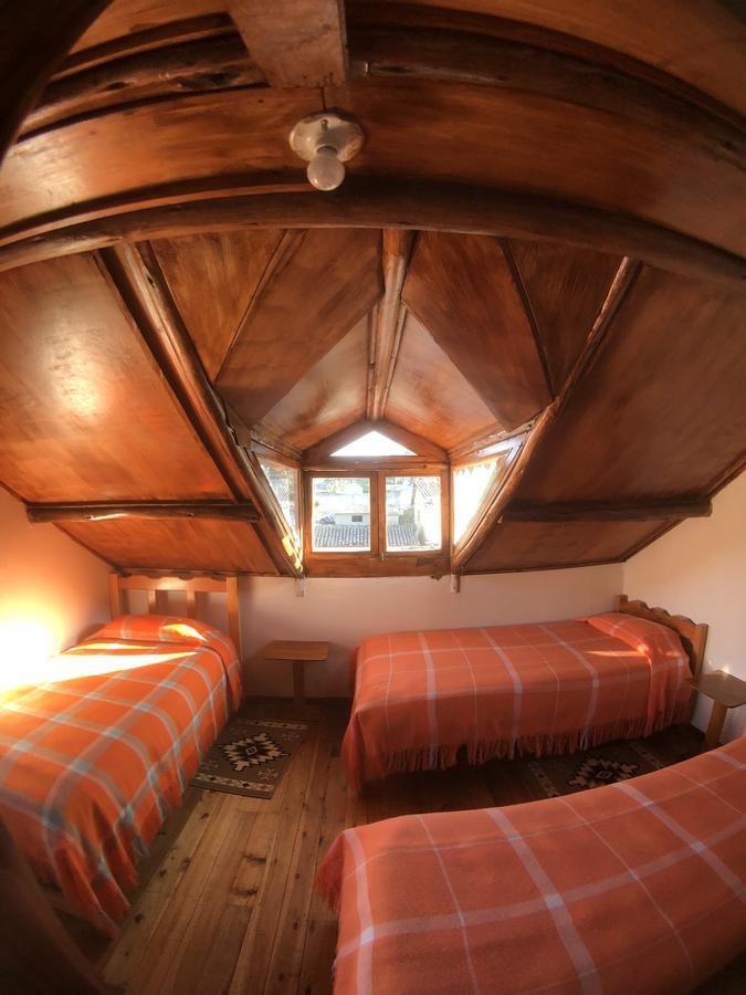 Hostal Taita Cristobal Isinlivi 外观 照片