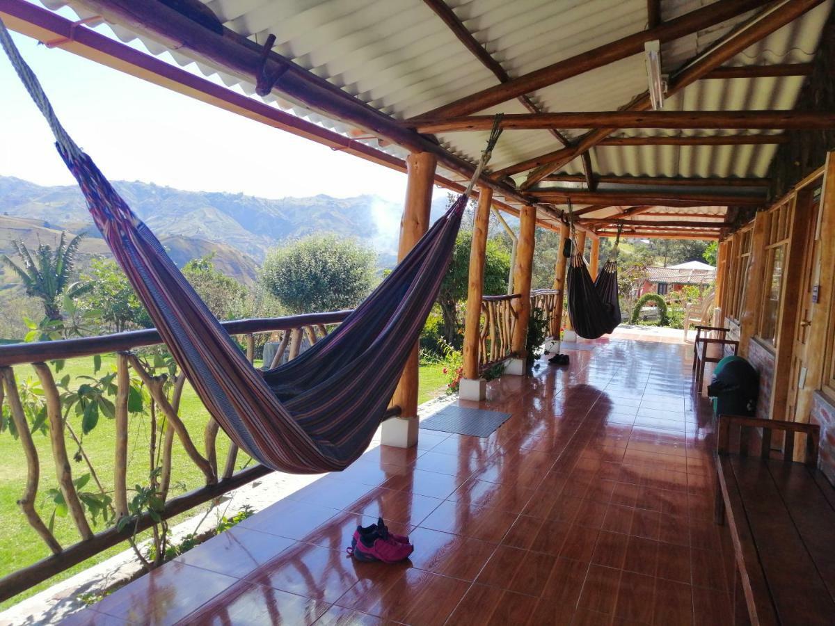 Hostal Taita Cristobal Isinlivi 外观 照片
