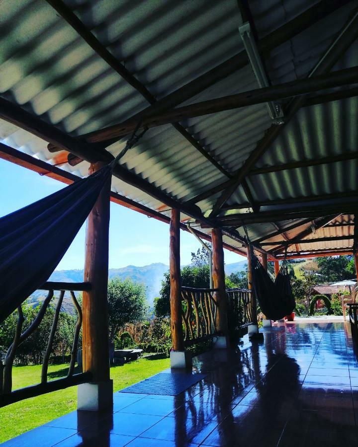 Hostal Taita Cristobal Isinlivi 外观 照片
